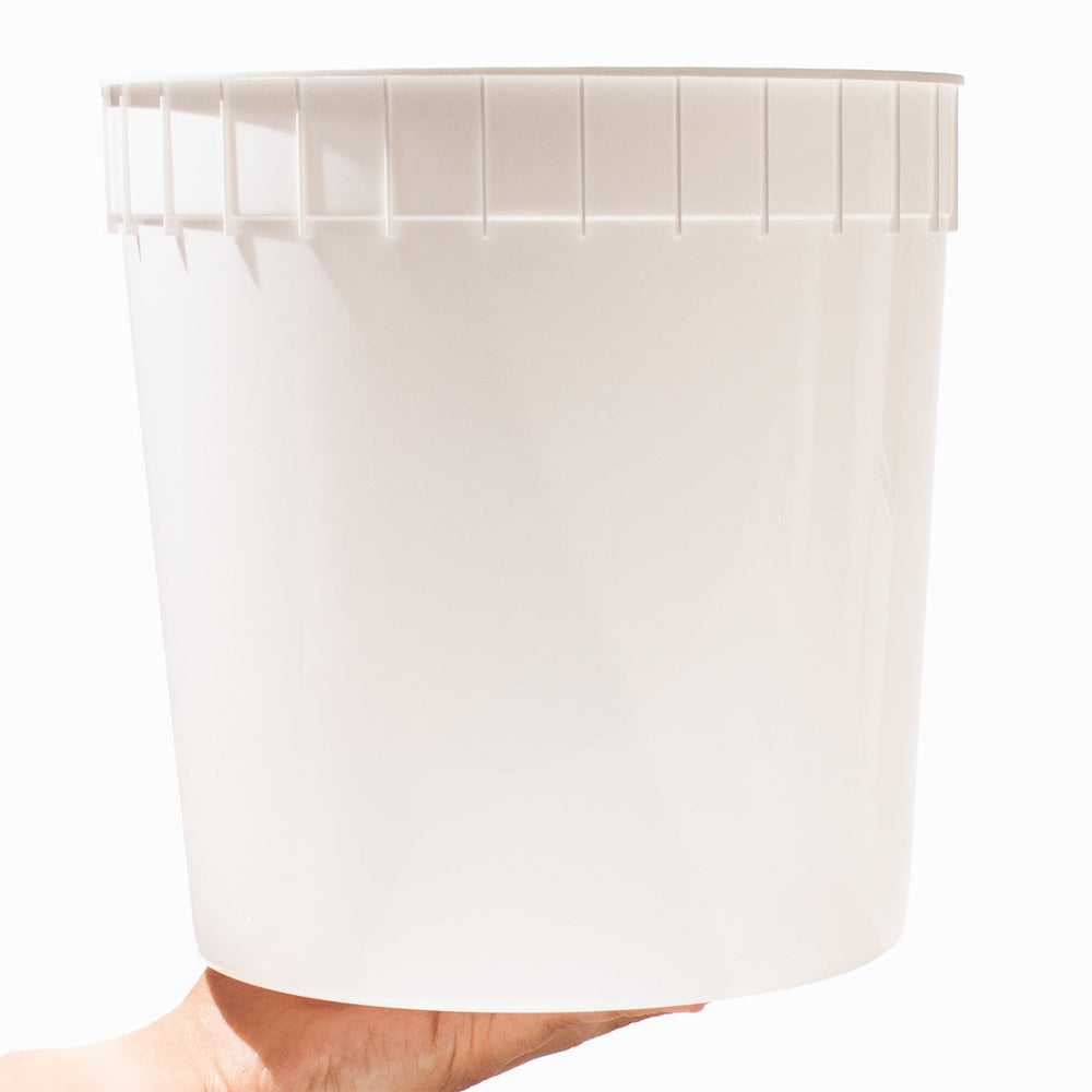 UNIQ 2.5 Gallon Stackable Freezer Storage Tubs (Without Lids) - 10/Case